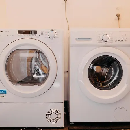 Coeur De #b2 - Centre Ville, Wifi & Netflix - Proche Transports - Privee Dans Partage Cholet