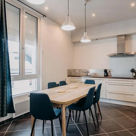 Coeur De #b2 - Centre Ville, Wifi & Netflix - Proche Transports - Privee Dans Partage Pensjonat Cholet