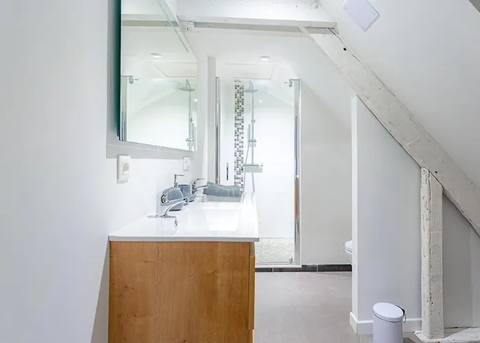 Coeur De #b2 - Centre Ville, Wifi&netflix - Proche Transports - Privee Dans Partagé Maison d'hôtes *