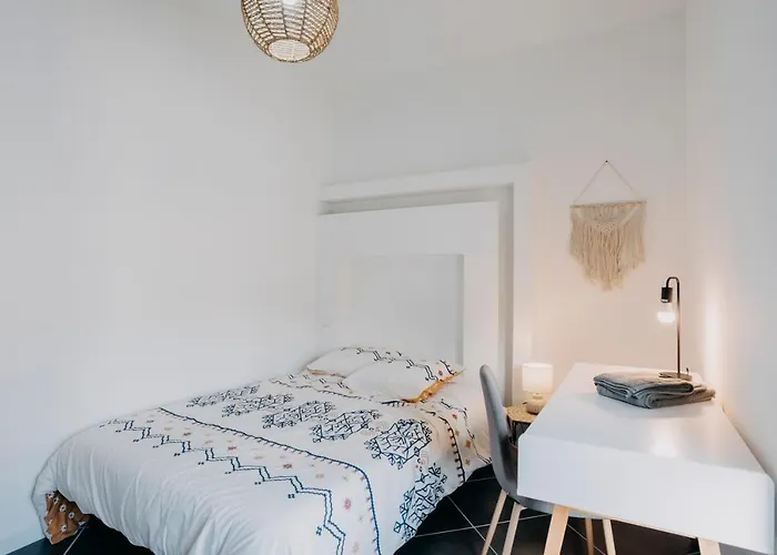 Coeur De #b2 - Centre Ville, Wifi&netflix - Proche Transports - Privee Dans Partagé Cholet