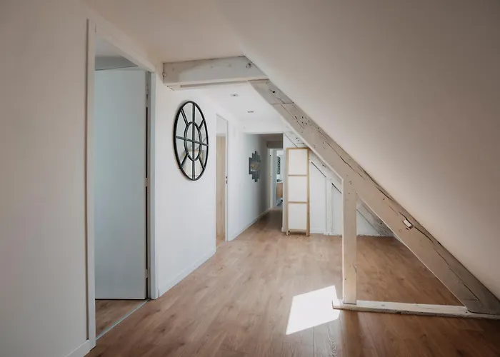 Maison d'hôtes Coeur De #b2 - Centre Ville, Wifi&netflix - Proche Transports - Privee Dans Partagé