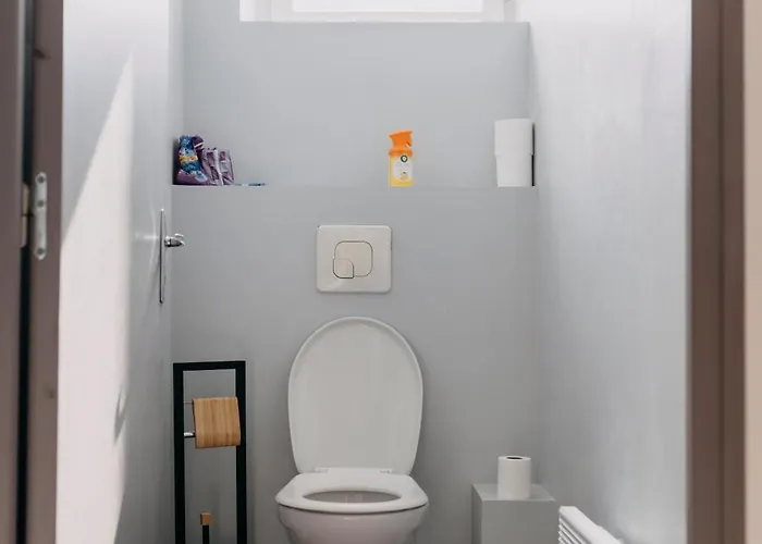 Coeur De #b2 - Centre Ville, Wifi&netflix - Proche Transports - Privee Dans Partagé Cholet